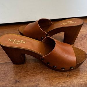 Ariat Unbridled Lennon Slides